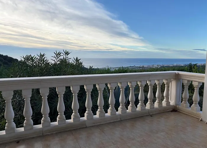 Vista Alegria Villa